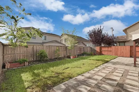 Exterior - 1213 Barbera Ct, Lodi, CA 95242 photo 7 of 8