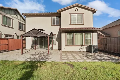 Exterior - 1213 Barbera Ct, Lodi, CA 95242 photo 4 of 8