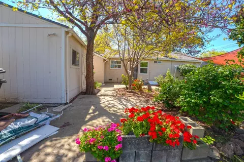 2031 Roble Ave, Modesto, CA 95354 photo 33