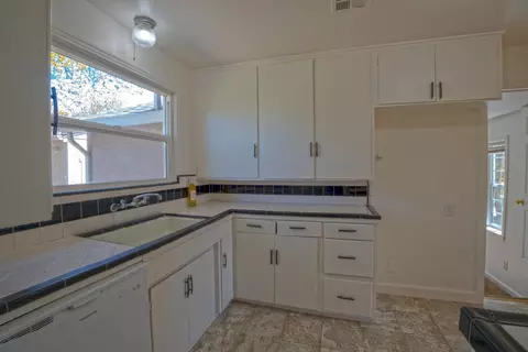 2031 Roble Ave, Modesto, CA 95354 photo 13