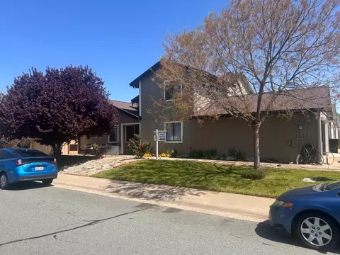 9333 Aizenberg Cir, Elk Grove, CA 95624