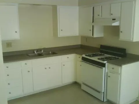 Kitchen - 816 Clementa Way, Modesto, CA 95351 photo 2 of 2