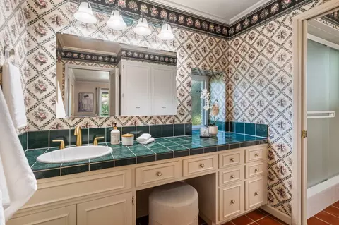 Bath - 3616 Appleton Ct, Stockton, CA 95219 photo 1 of 4