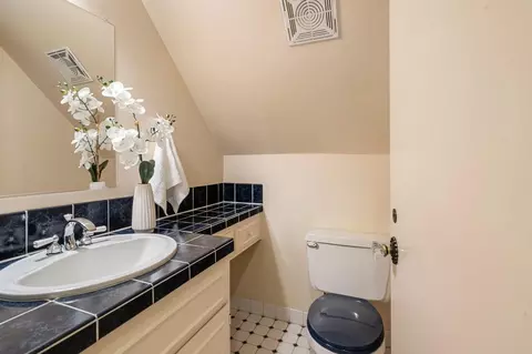 Bath - 3616 Appleton Ct, Stockton, CA 95219 photo 3 of 4