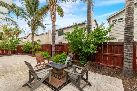 Exterior - 2953 Campbell Ln, Tracy, CA 95377 photo 6 of 9