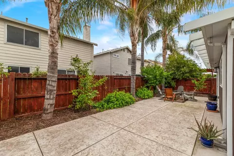 Exterior - 2953 Campbell Ln, Tracy, CA 95377 photo 7 of 9