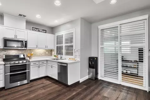 Kitchen - 2953 Campbell Ln, Tracy, CA 95377 photo 3 of 5