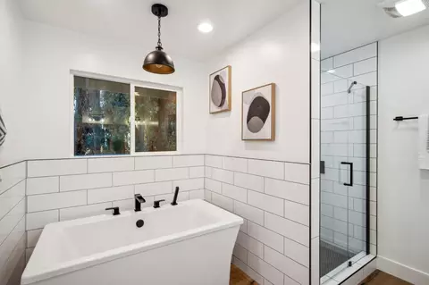 Bath - 1191 Jacob Ln, Carmichael, CA 95608 photo 2 of 7