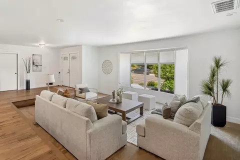 Living - 1191 Jacob Ln, Carmichael, CA 95608 photo 2 of 6