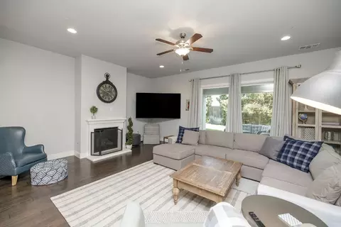 297 Gemstone Ln, Ripon, CA 95366 photo 10