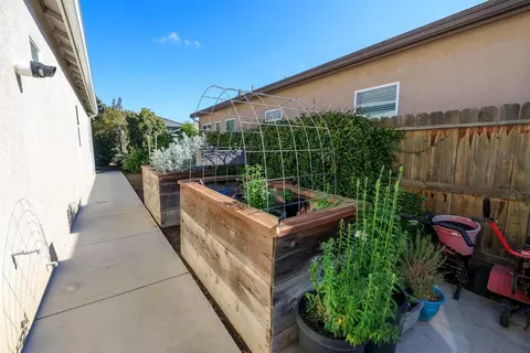 297 Gemstone Ln, Ripon, CA 95366 photo 37