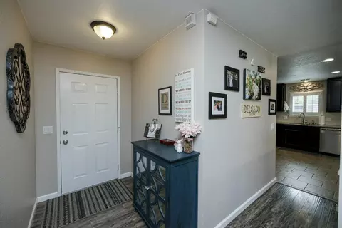 271 Blossom Dr, Ripon, CA 95366 photo 5