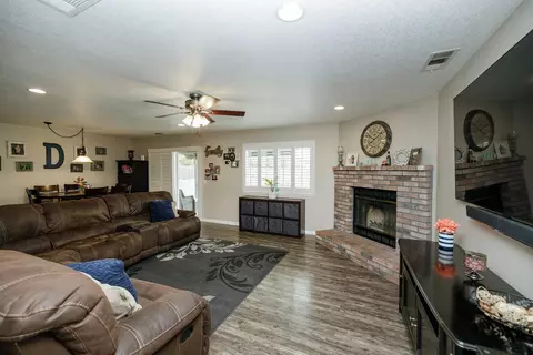 271 Blossom Dr, Ripon, CA 95366 photo 6