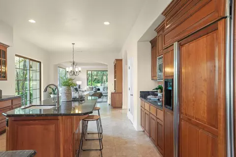 Kitchen - 9274 King Rd, Loomis, CA 95650 photo 7 of 10