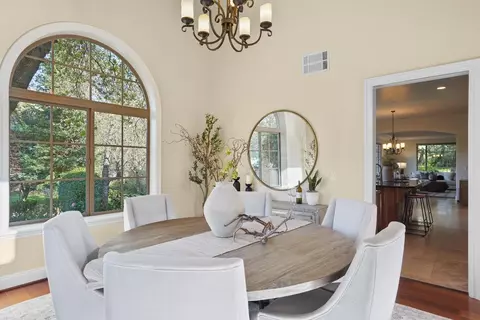 Dining - 9274 King Rd, Loomis, CA 95650 photo 3 of 5