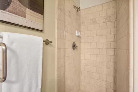 Bath - 9274 King Rd, Loomis, CA 95650 photo 10 of 10