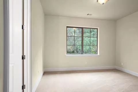 Bedroom - 9274 King Rd, Loomis, CA 95650 photo 9 of 12