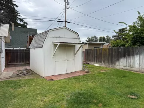 Exterior - 620 Mitchell Ave, Turlock, CA 95380 photo 4 of 4