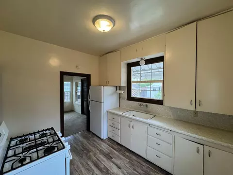 Kitchen - 620 Mitchell Ave, Turlock, CA 95380 photo 2 of 2