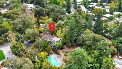 View/Area - 2147 Hillcrest Way, Carmichael, CA 95608 photo 3 of 5