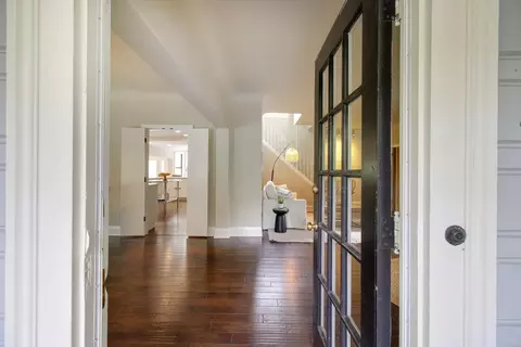 Entry Way - 2147 Hillcrest Way, Carmichael, CA 95608 photo 1 of 2