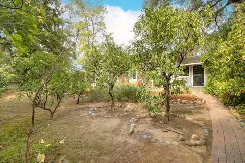 Exterior - 2147 Hillcrest Way, Carmichael, CA 95608 photo 27 of 31