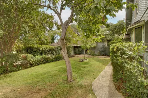 Exterior - 2147 Hillcrest Way, Carmichael, CA 95608 photo 30 of 31