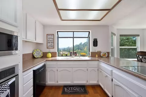 Kitchen - 3561 Ahwahnee Way, Cool, CA 95614 photo 1 of 10