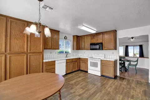 3944 Rollins Way, Antelope, CA 95843 photo 11