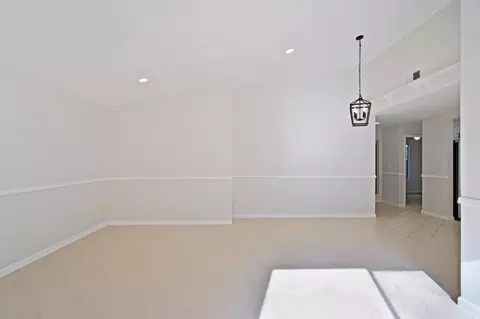 Living - 536 Navarre Pl, Modesto, CA 95354 photo 5 of 5