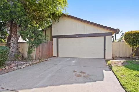 Exterior - 536 Navarre Pl, Modesto, CA 95354 photo 1 of 8
