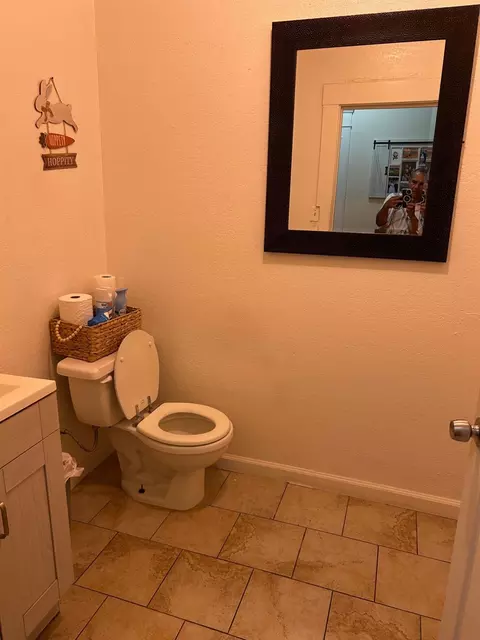 Bath - 629 5th, Modesto, CA 95351 photo 2 of 2