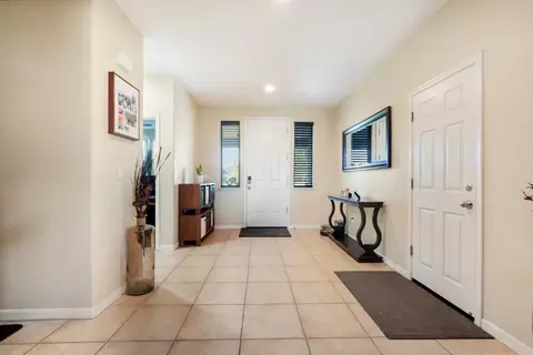 15979 Crescent Park Cir, Lathrop, CA 95330 photo 4