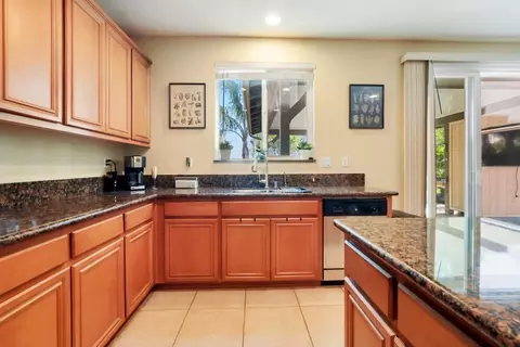 15979 Crescent Park Cir, Lathrop, CA 95330 photo 8