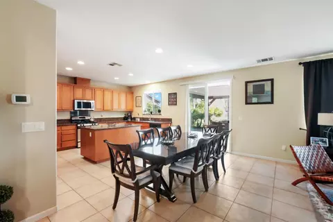 15979 Crescent Park Cir, Lathrop, CA 95330 photo 10