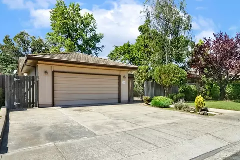 Exterior - 315 Tioga Dr, Lodi, CA 95242 photo 8 of 8