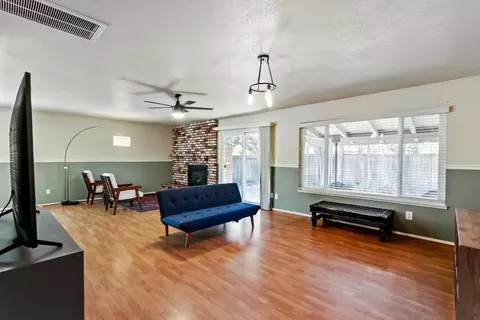 Living - 315 Tioga Dr, Lodi, CA 95242 photo 4 of 8