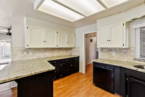 Kitchen - 315 Tioga Dr, Lodi, CA 95242 photo 5 of 5