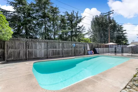 2324 Westminster Dr, Modesto, CA 95355 photo 33