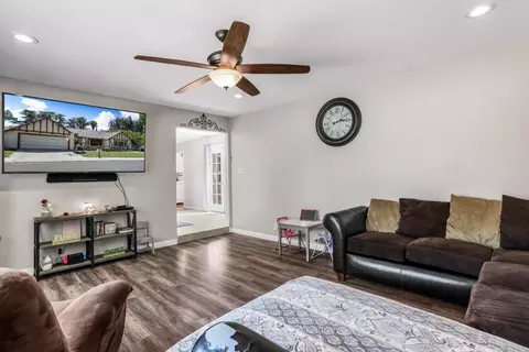 2324 Westminster Dr, Modesto, CA 95355 photo 7