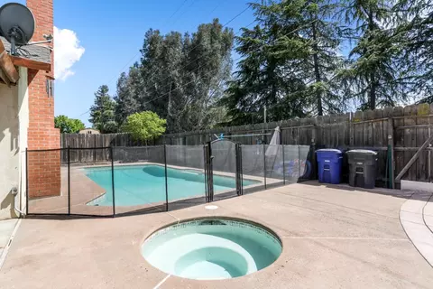 2324 Westminster Dr, Modesto, CA 95355 photo 31