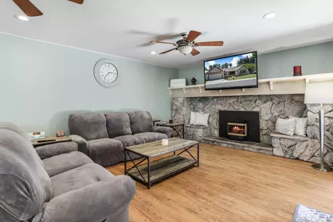 2324 Westminster Dr, Modesto, CA 95355 photo 15