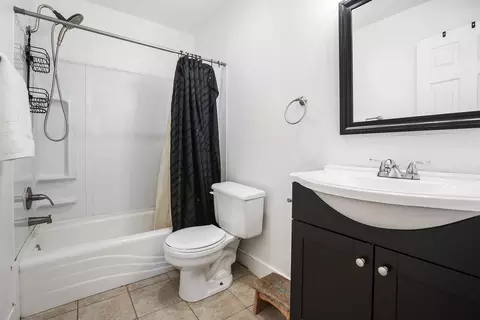 Bath - 5375 Jamal Way, Placerville, CA 95667 photo 6 of 7