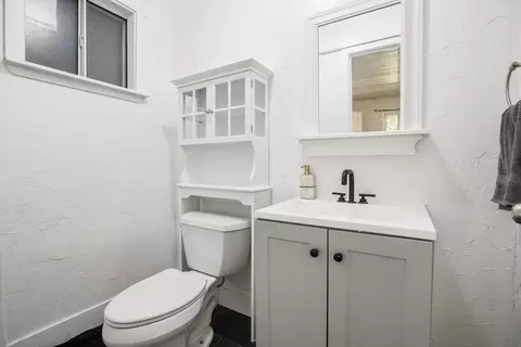 Bath - 5375 Jamal Way, Placerville, CA 95667 photo 7 of 7
