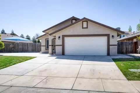 Exterior - 2281 Stocking St, Dos Palos, CA 93620 photo 2 of 10