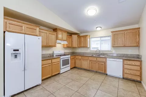 Kitchen - 2281 Stocking St, Dos Palos, CA 93620 photo 2 of 2