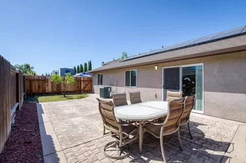Exterior - 2281 Stocking St, Dos Palos, CA 93620 photo 7 of 10