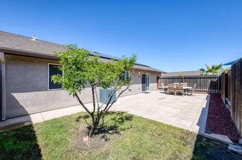 Exterior - 2281 Stocking St, Dos Palos, CA 93620 photo 8 of 10