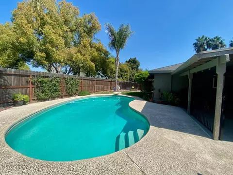 Exterior - 2409 Meadow Rue Dr, Modesto, CA 95355 photo 5 of 9