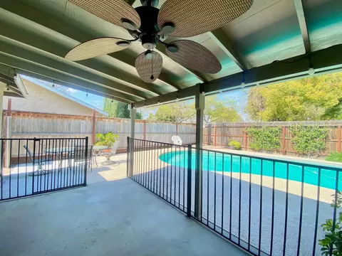 Exterior - 2409 Meadow Rue Dr, Modesto, CA 95355 photo 7 of 9